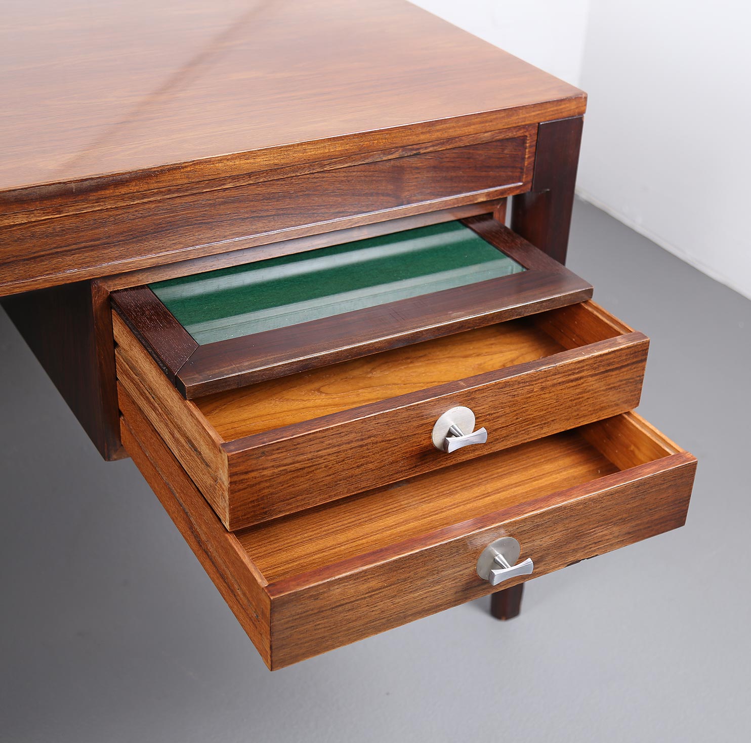 Finn Juhl Desk Diplomat Schreibtisch Cado France & Son Danish Desing 60s 60er Palisander Rosewood Designklassiker gebraucht Vintage 2nd Hand