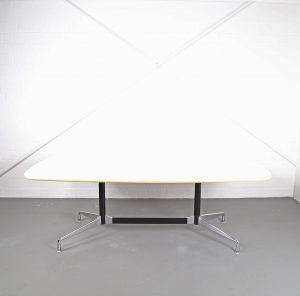 Ray & Charles Eames Herman Miller Segmented Table Vitra Conference Table Dining Vintage Midecentury Modern Design Classics Designklassier gebraucht