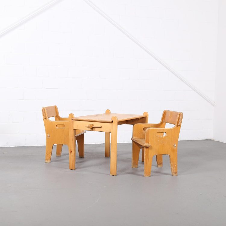 Set of two Peter's Chairs and Peter's Table Kinderstuhl Hans J. Wegner for Getema