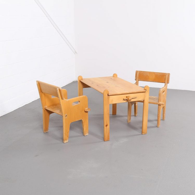 Set of two Peter's Chairs and Peter's Table Kinderstuhl Hans J. Wegner for Getema