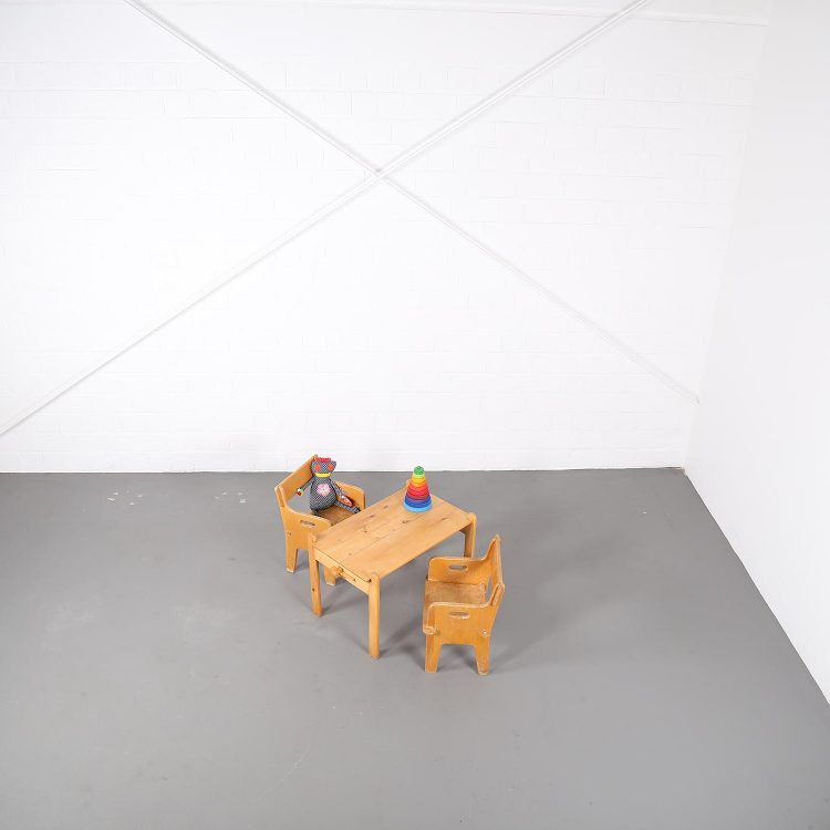 Set of two Peter's Chairs and Peter's Table Kinderstuhl Hans J. Wegner for Getema