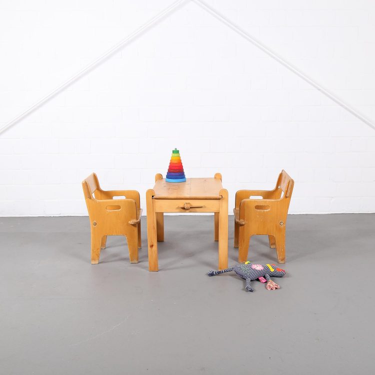 Set of two Peter's Chairs and Peter's Table Kinderstuhl Hans J. Wegner for Getema