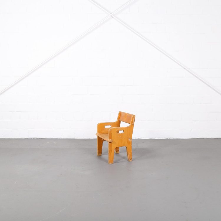 Set of two Peter's Chairs and Peter's Table Kinderstuhl Hans J. Wegner for Getema