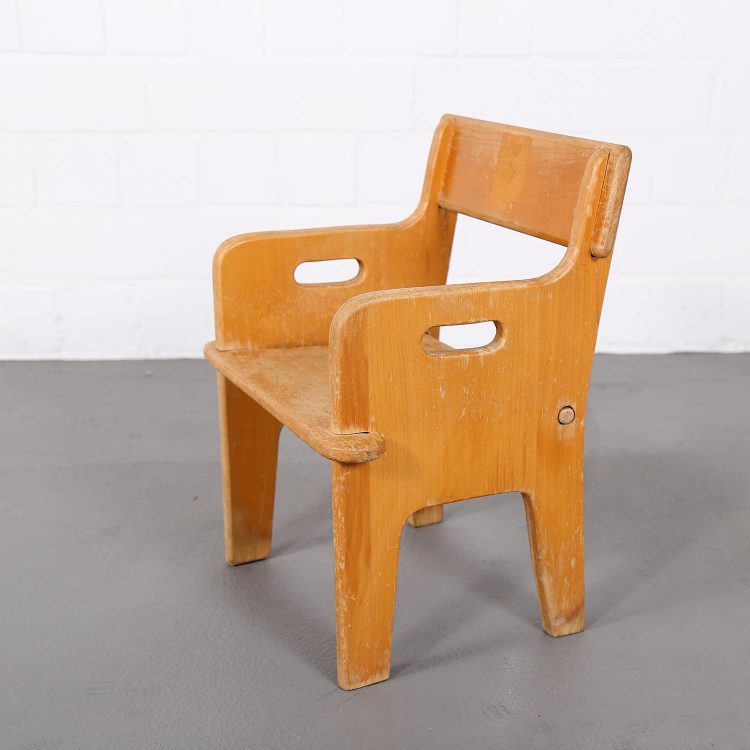 Set of two Peter's Chairs and Peter's Table Kinderstuhl Hans J. Wegner for Getema