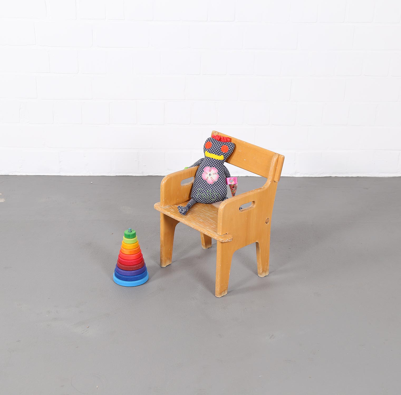 Set of two Peter's Chairs and Peter's Table Kinderstuhl Hans J. Wegner for Getema - Image 30