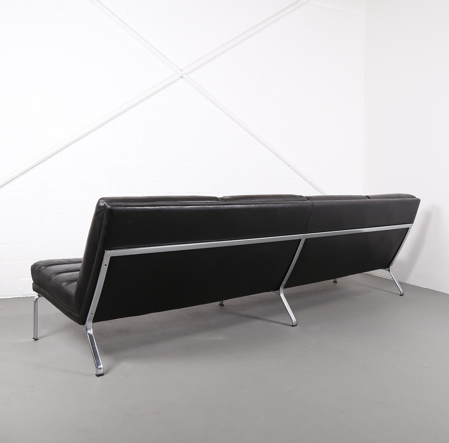 Kill International Horst Brüning Ledersofa selten Leather Sofa Couch auf Metallrahmen Vintage Designklassiker gebraucht kaufen