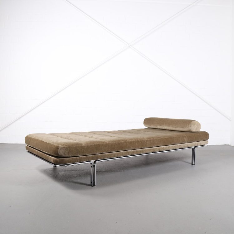 Daybed Modell 6915 Horst Brüning for Kill International