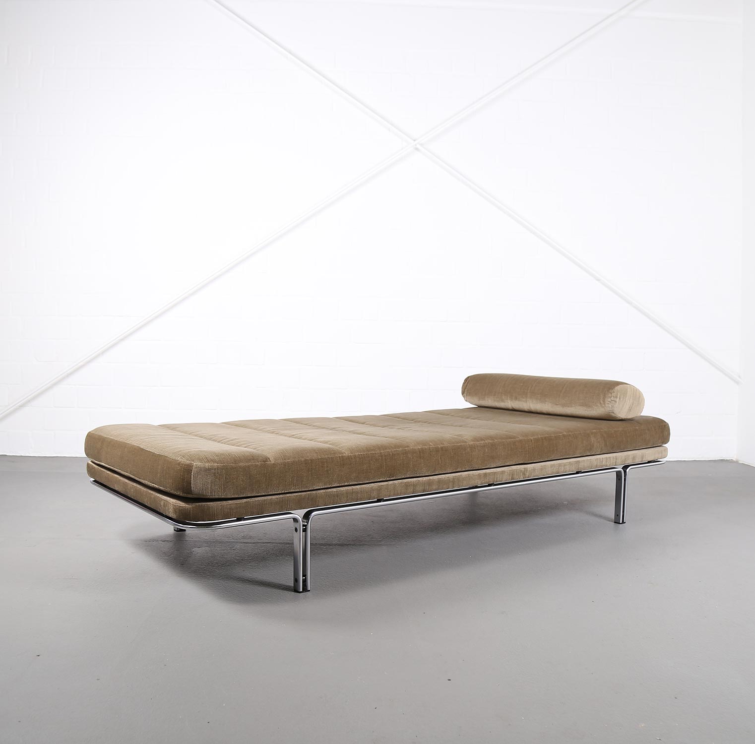 Horst Brüning Daybed Liege Tagesbett für Kill International Vintage gebraucht Designklassiker Sofa Minimalistisch Bauhaus
