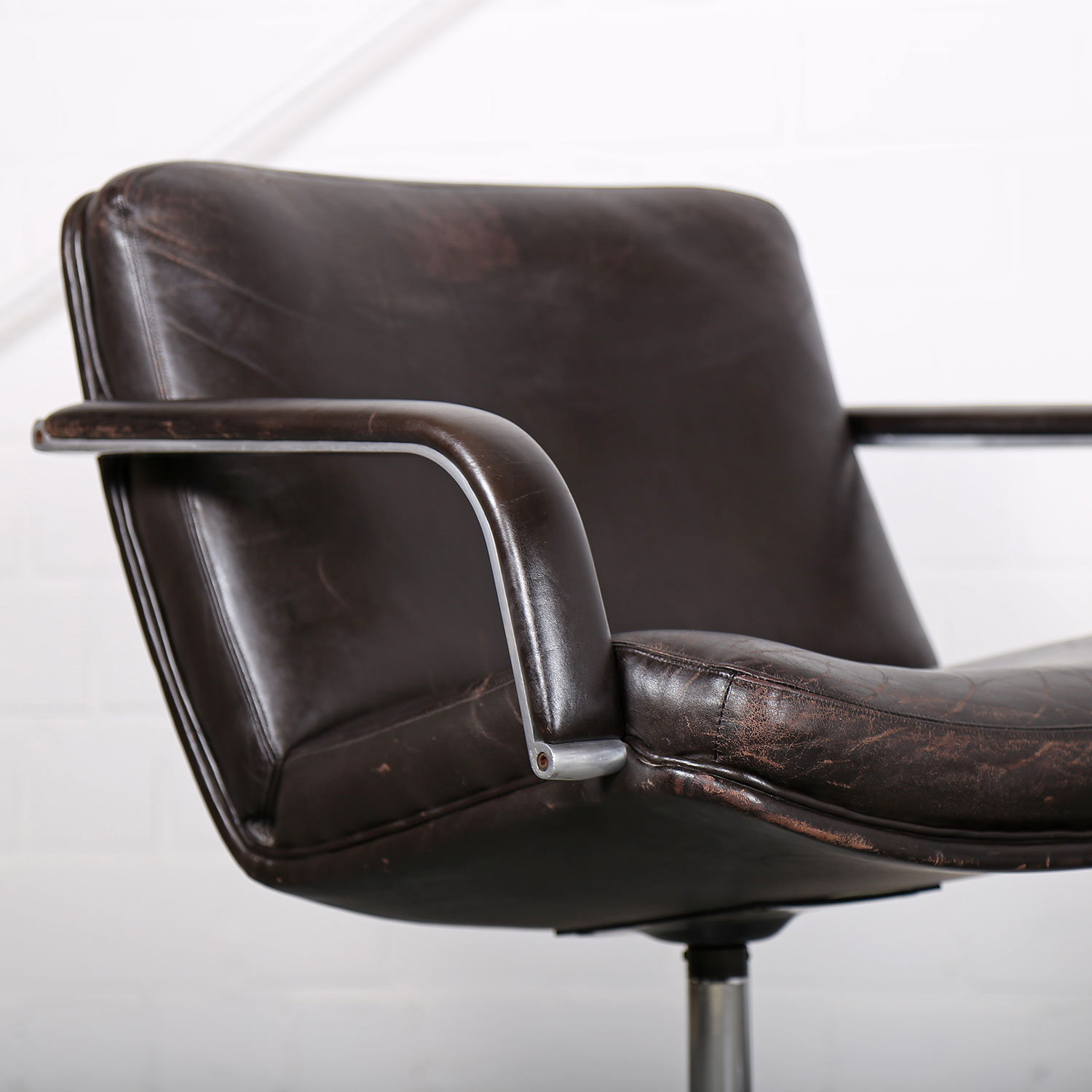 Artifort Chair Harcourt Mid Century MOdern Design 70s