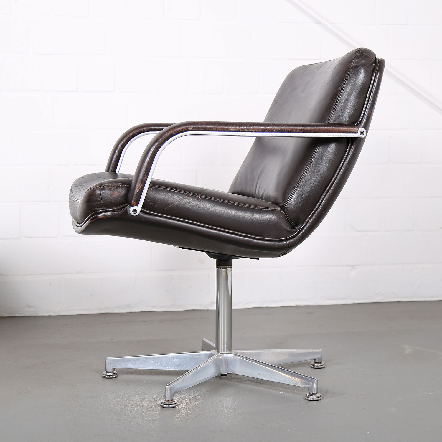 Artifort Chair Harcourt Mid Century MOdern Design 70s