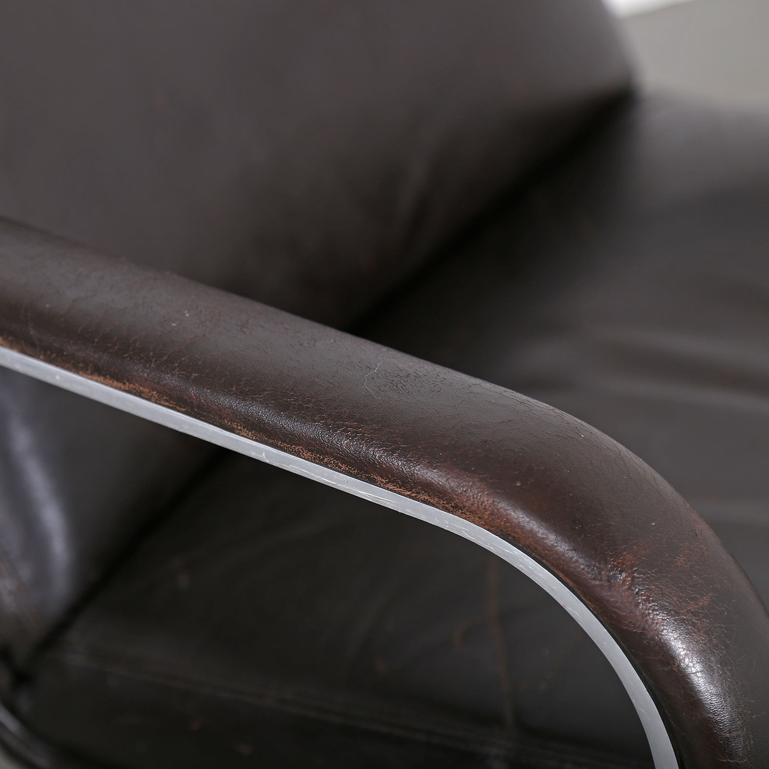 Artifort Chair Harcourt Mid Century MOdern Design 70s