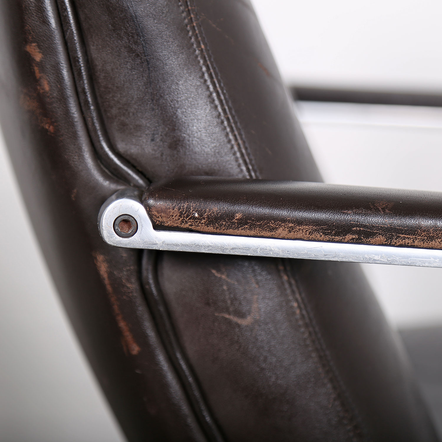 Artifort Chair Harcourt Mid Century MOdern Design 70s