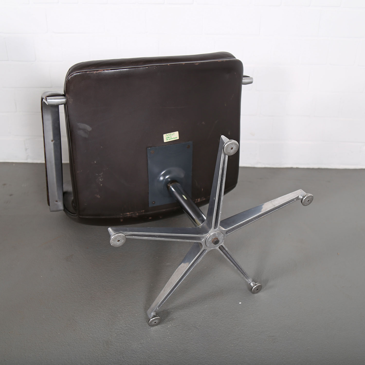 Artifort Chair Harcourt Mid Century MOdern Design 70s