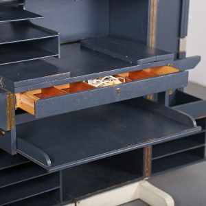mumenthaler und meier desk in a box magic box schrank sekretär 50s 50er Jahre Design