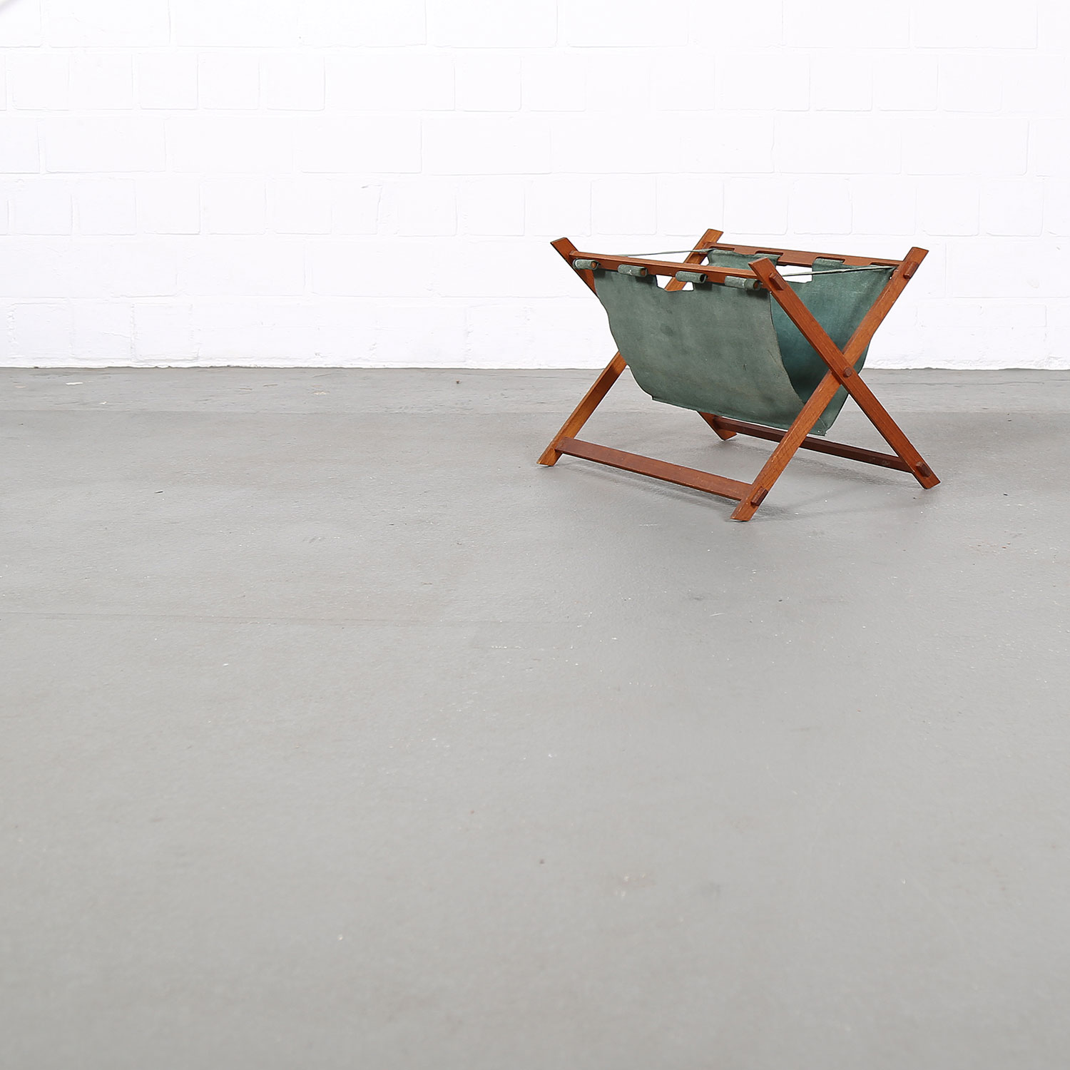 Danish Design Magazine Rack Zeitschriftenständer 60s Teak Suede Wildleder