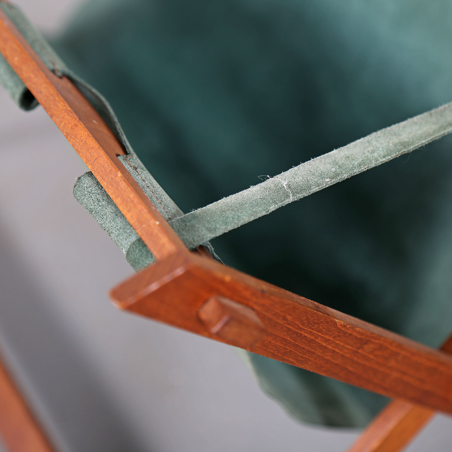 Danish Design Magazine Rack Zeitschriftenständer 60s Teak Suede Wildleder