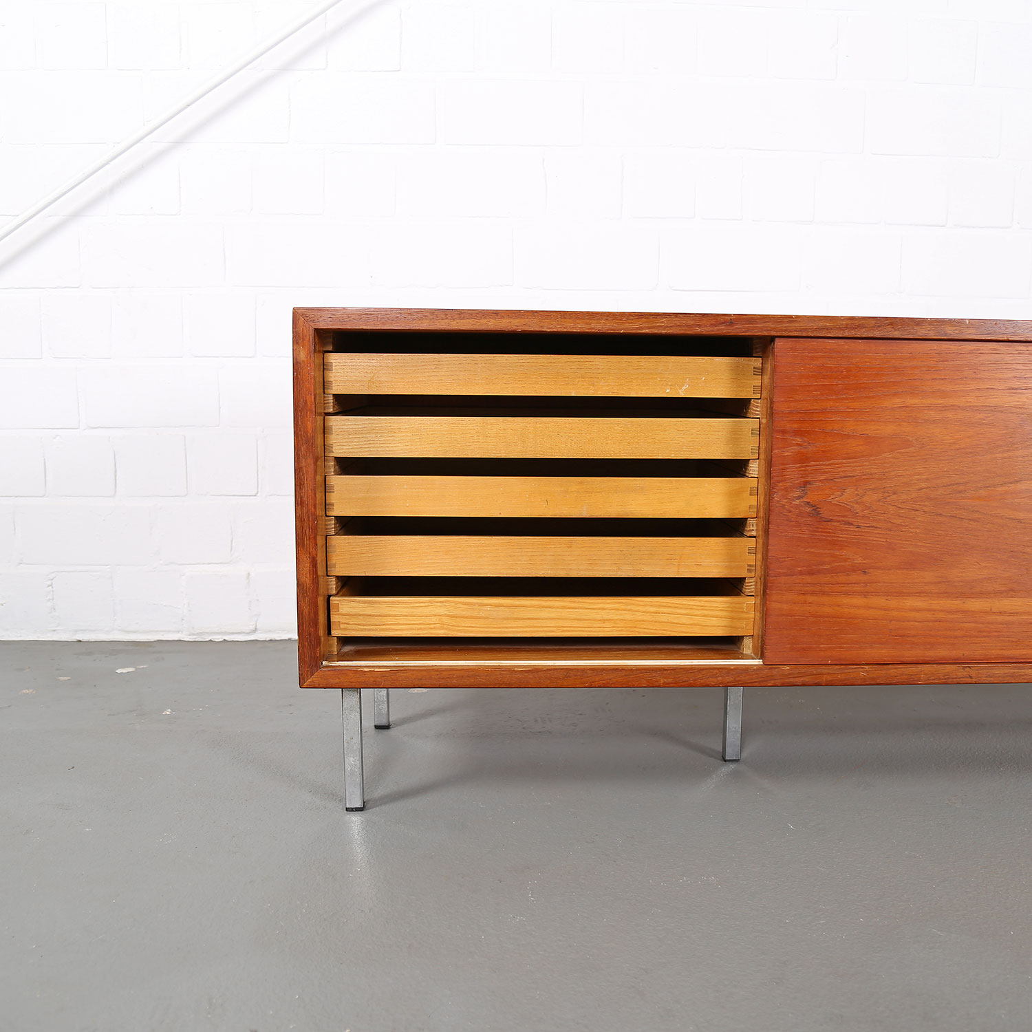 Floating Sideboard Wall Mounted Credenza Helmut Magg Deutsche Werkstätten 50s Design Teak Knoll Florence Leather Dorr Handles