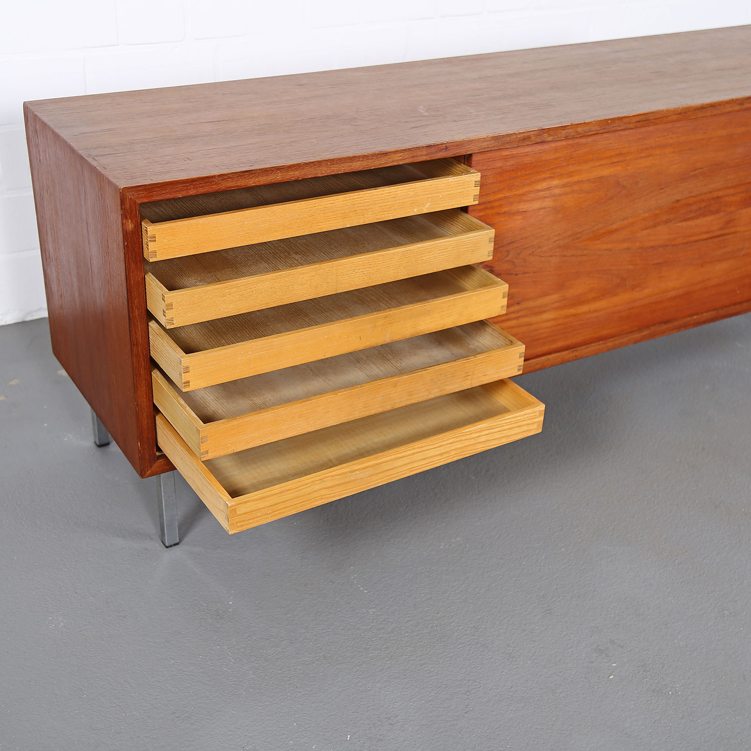 Floating Sideboard Wall Mounted Credenza Helmut Magg Deutsche Werkstätten 50s Design Teak Knoll Florence Leather Dorr Handles