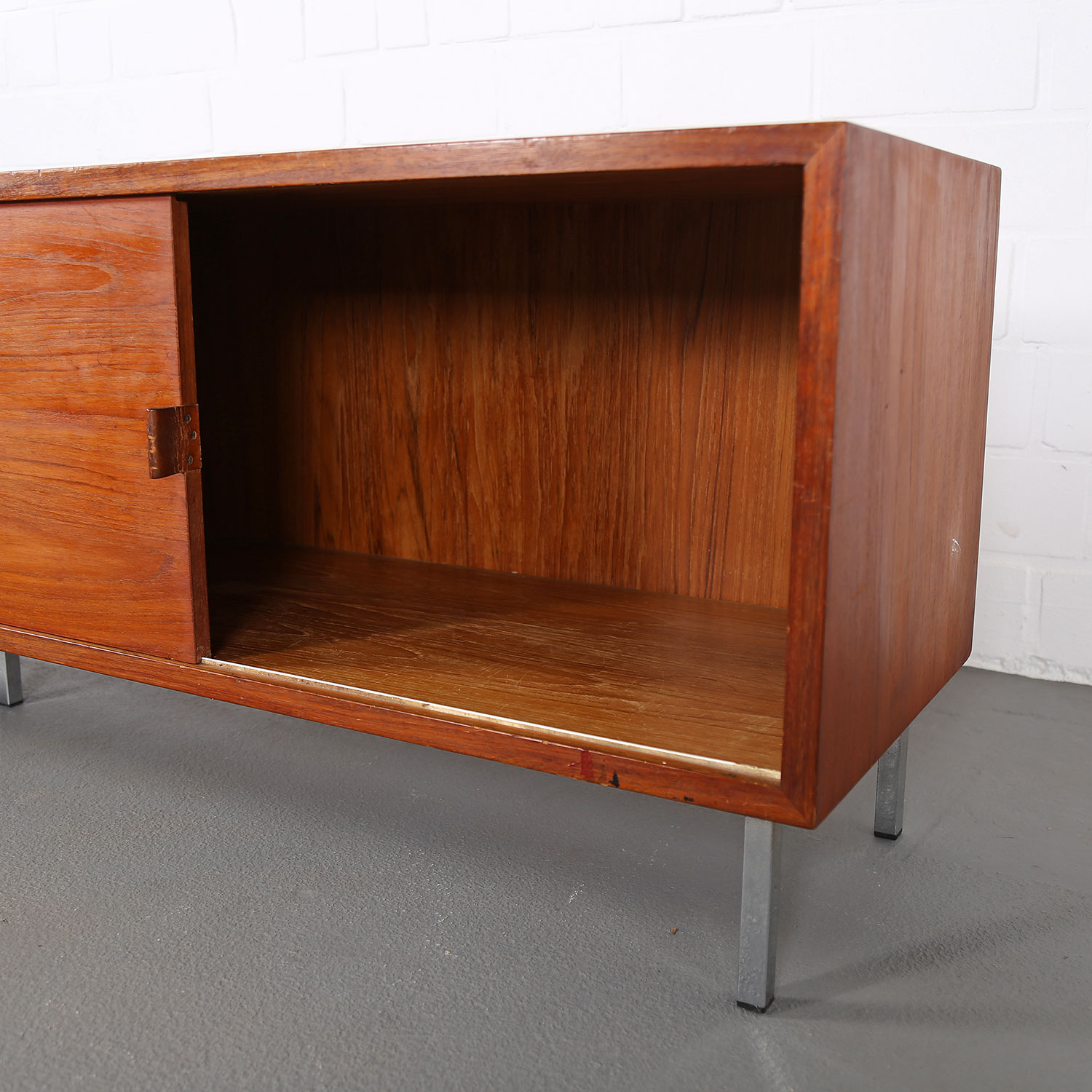 Floating Sideboard Wall Mounted Credenza Helmut Magg Deutsche Werkstätten 50s Design Teak Knoll Florence Leather Dorr Handles