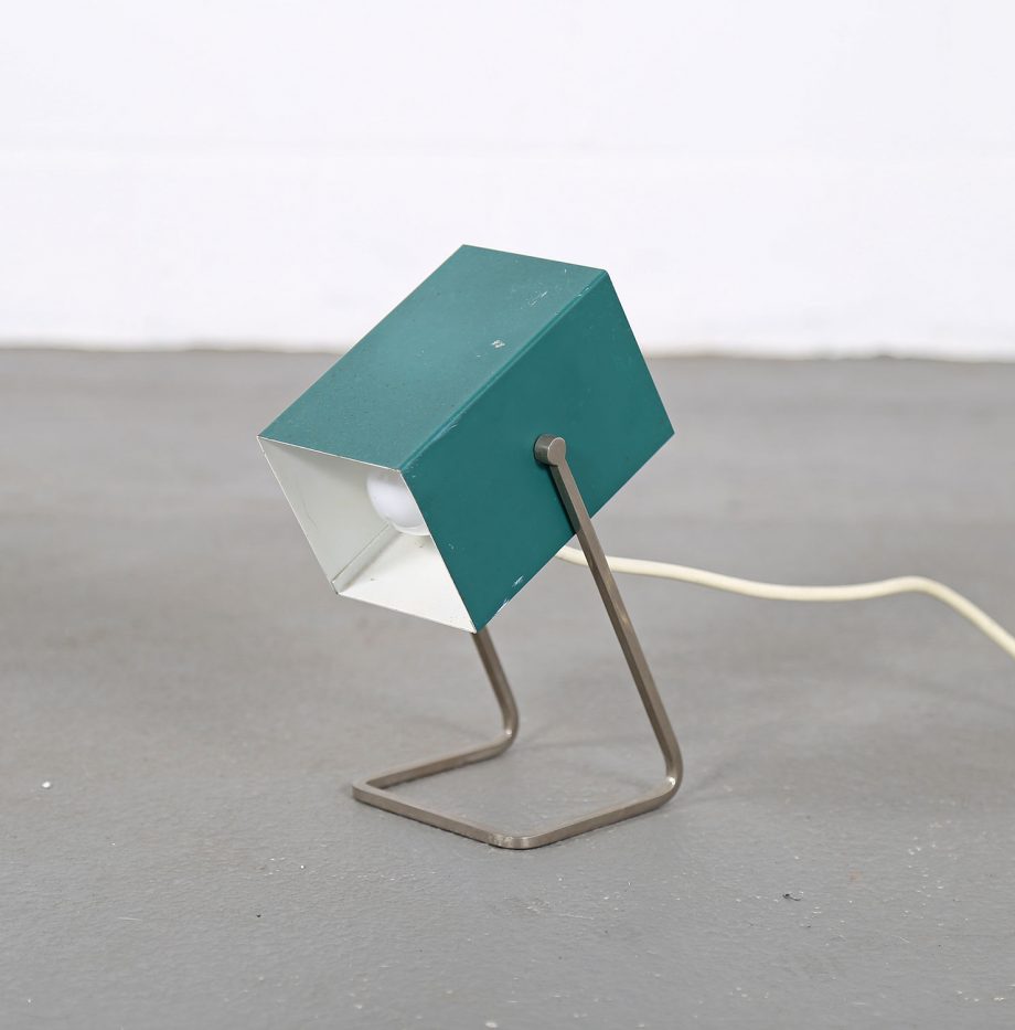 Kaiser Leuchten Model 45097 Cube Table Lamp green A - DEKADEN