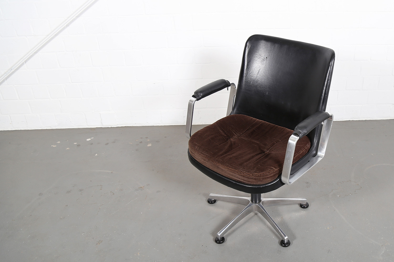 Froescher Office chair Ib Kofod Larsen Elizabeth attr Danish Design Leather Conference Chair Danish Design