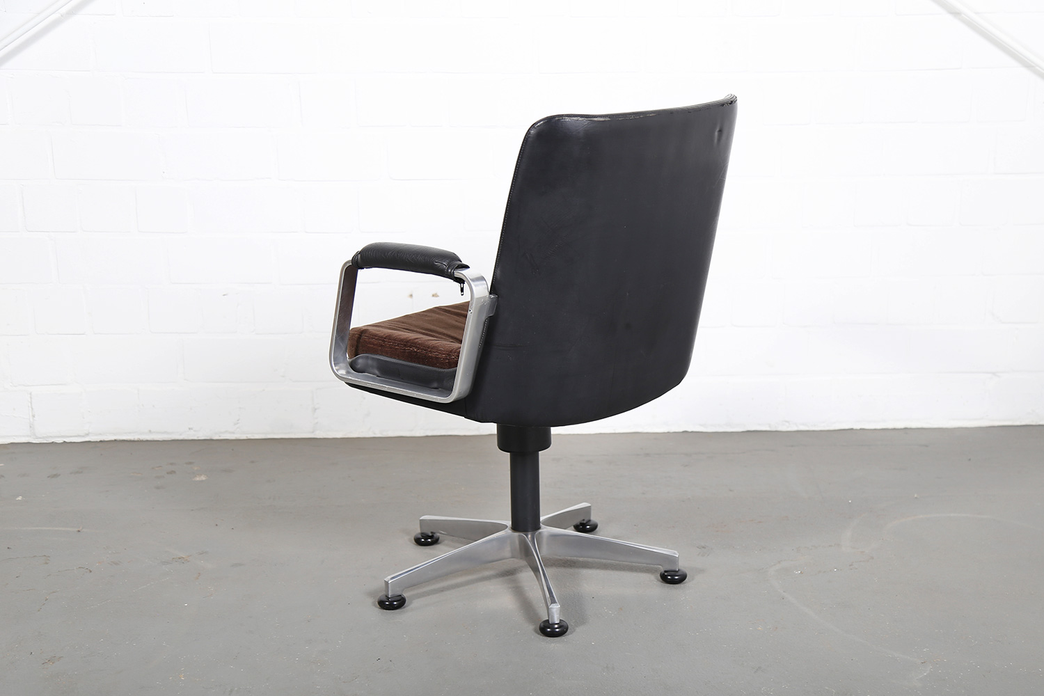 Froescher Office chair Ib Kofod Larsen Elizabeth attr Danish Design Leather Conference Chair Danish Design