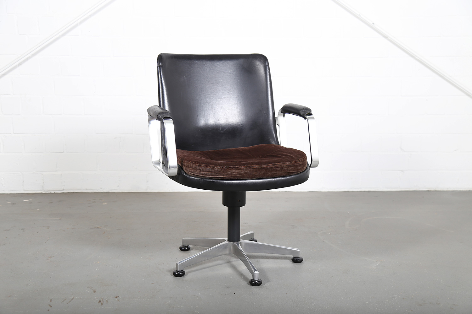 Froescher Office chair Ib Kofod Larsen Elizabeth attr Danish Design Leather Conference Chair Danish Design