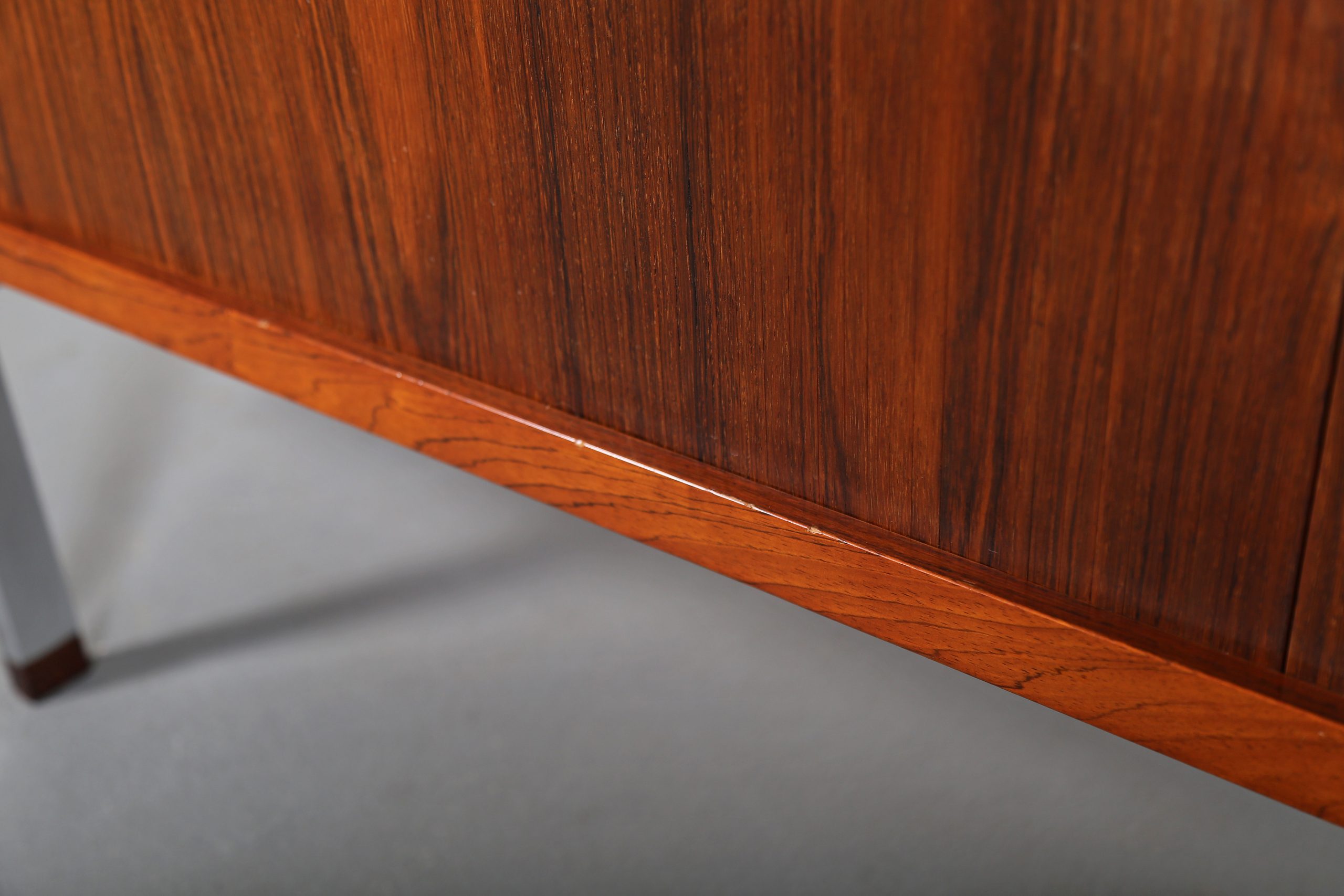 Hans J. Wegner Credenza RY-25 Ry Møbler Sideboard Rosewood Danish Design