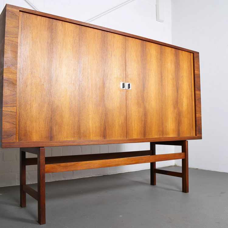 Hans J. Wegner Credenza RY-45 President Ry Møbler Highboard Rosewood Danish Design