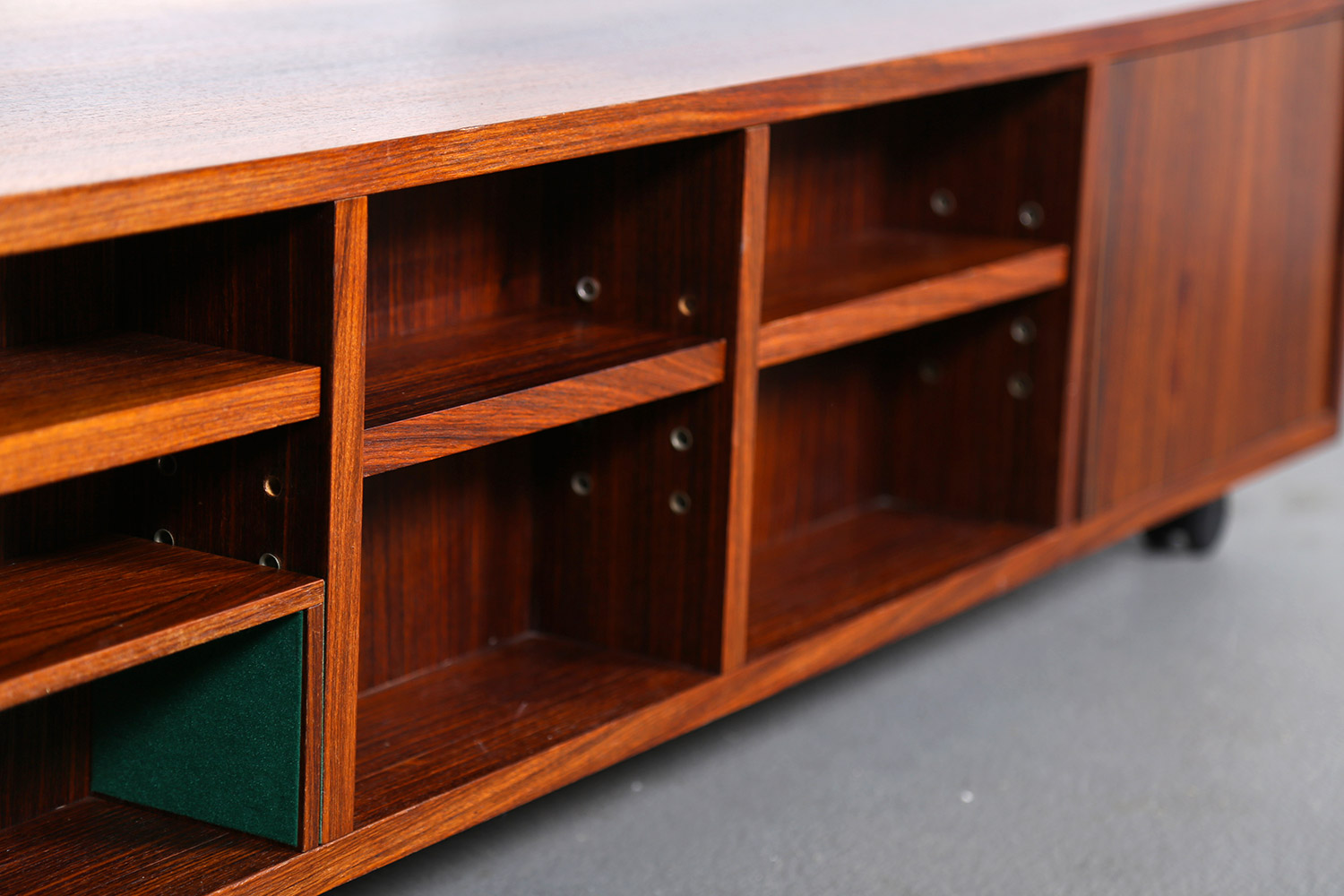 Bofinger Produktion Antoine Philippon Rosewood Room Divider HiFi-Lowboard