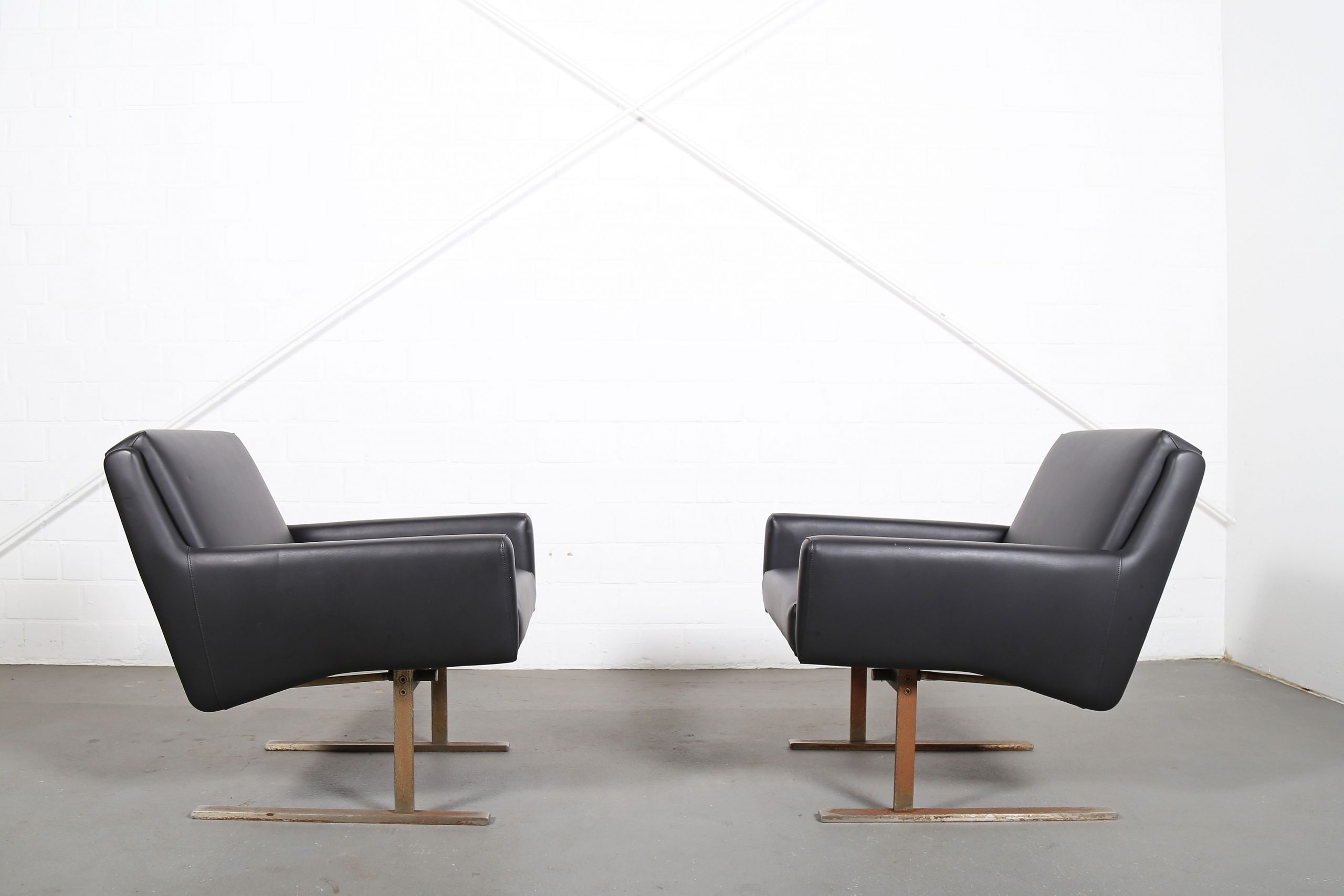 Set of 4 Wilkhahn Flexor Armchairs Model 856-0 and a Table by Georg Leowald - Image 4