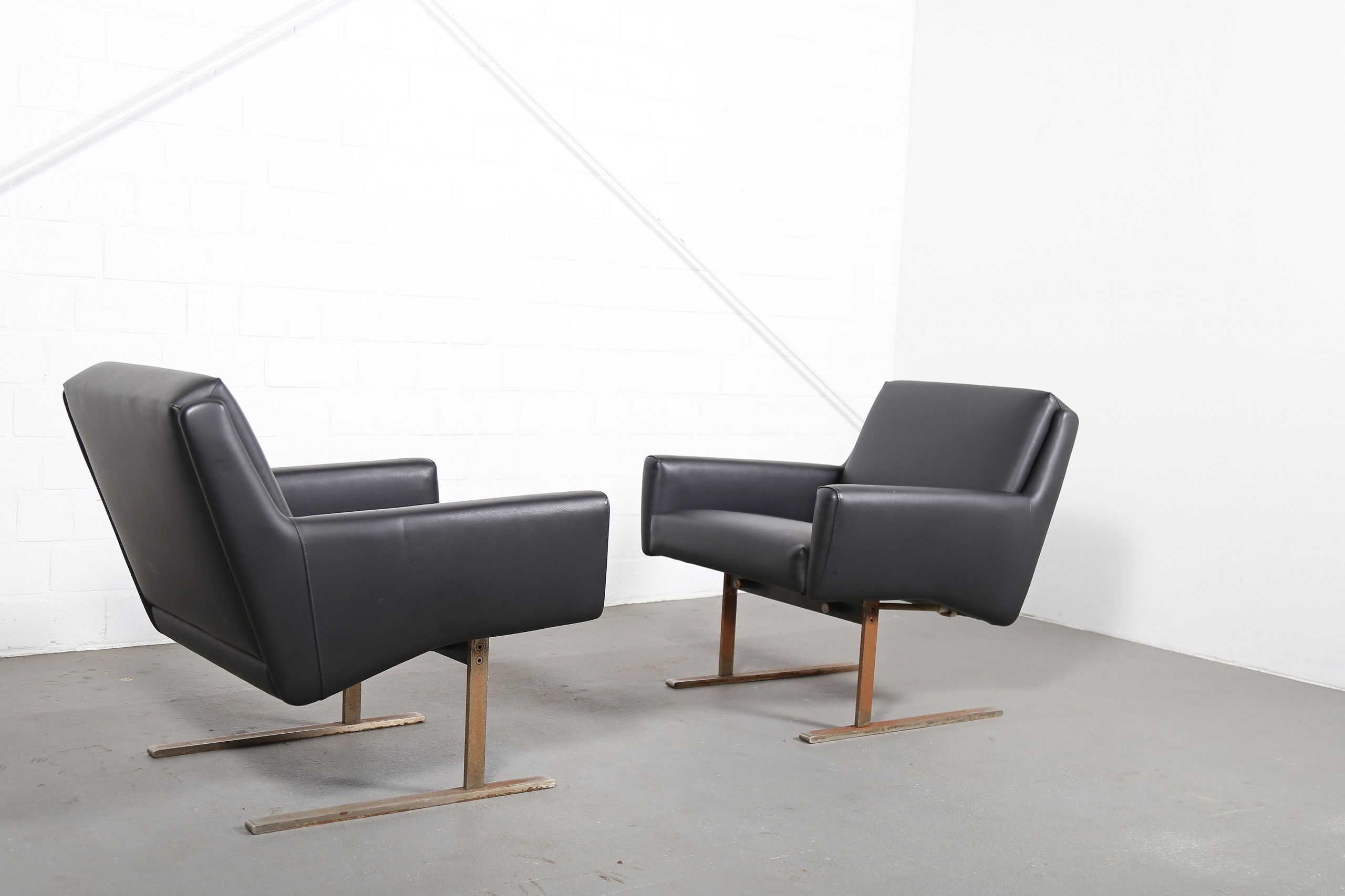 Set of 4 Wilkhahn Flexor Armchairs Model 856-0 and a Table by Georg Leowald - Image 3