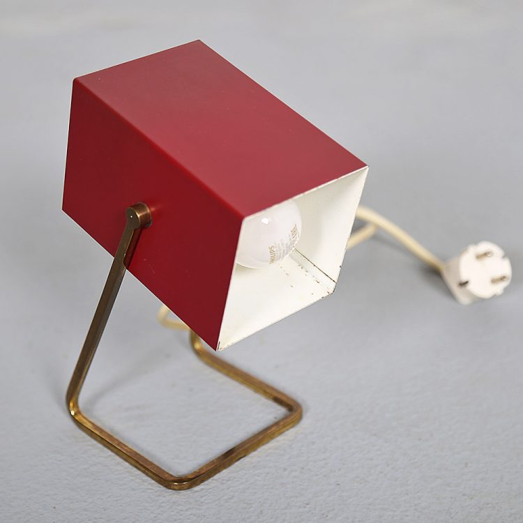 Kaiser Leuchten Model 45097 Cube Table Lamp wine red B