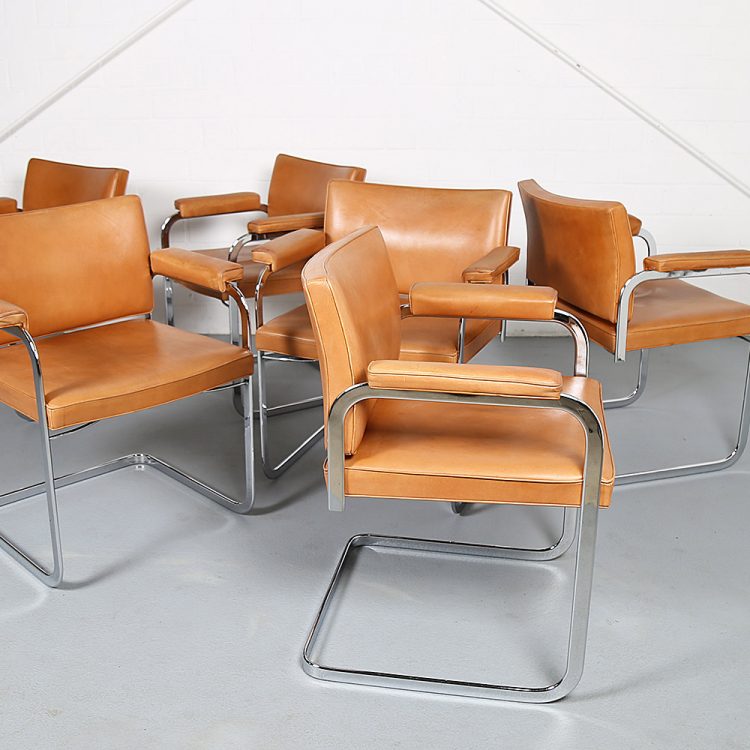 Set of 6 De Sede RH 305 Dining Chairs Design by Robert Haussmann in Cognac Leather