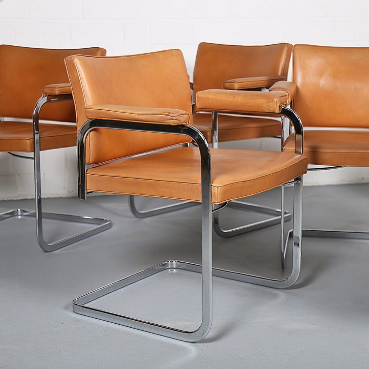 Set of 6 De Sede RH 305 Dining Chairs Design by Robert Haussmann in Cognac Leather
