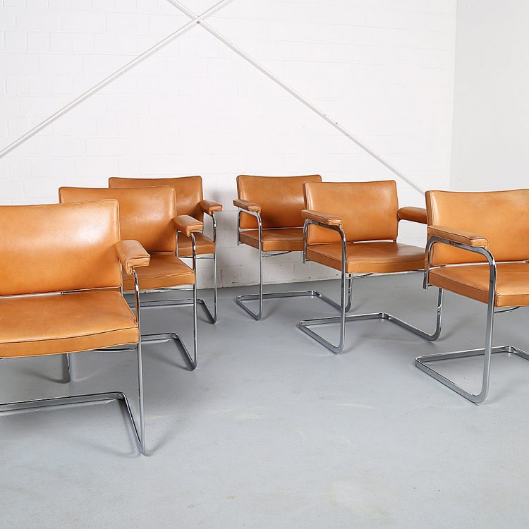 Set of 6 De Sede RH 305 Dining Chairs Design by Robert Haussmann in Cognac Leather
