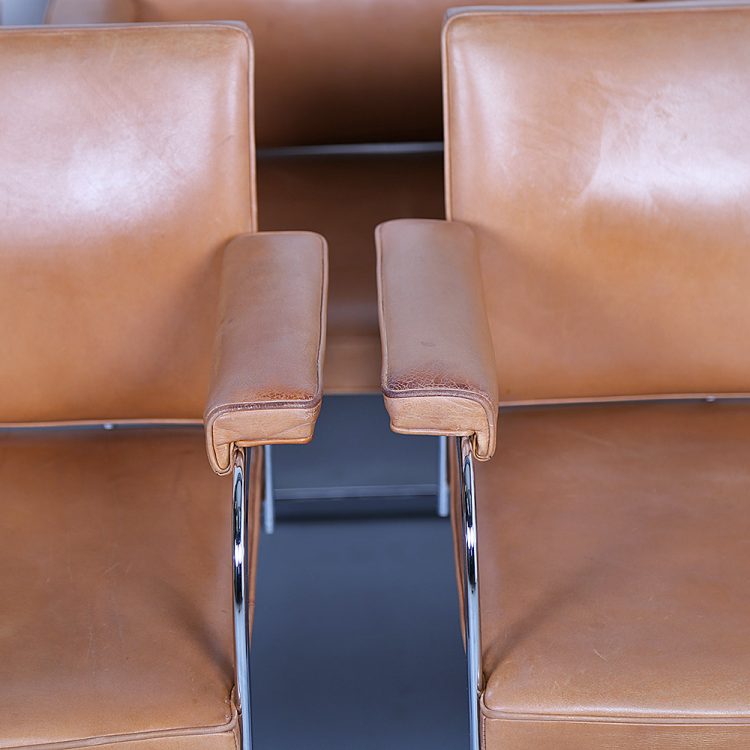 Set of 6 De Sede RH 305 Dining Chairs Design by Robert Haussmann in Cognac Leather