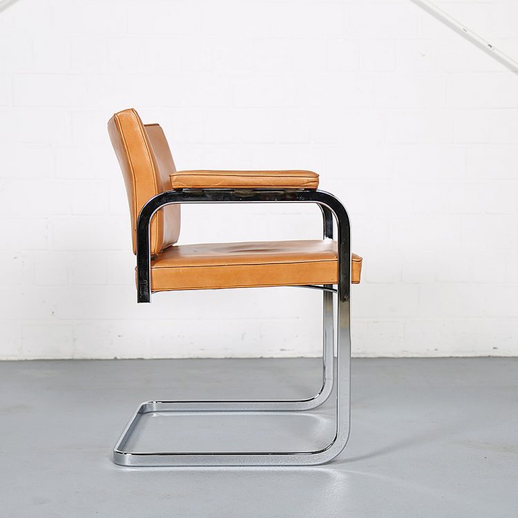 Set of 6 De Sede RH 305 Dining Chairs Design by Robert Haussmann in Cognac Leather