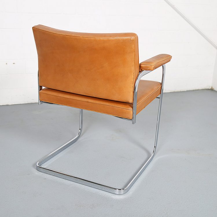 Set of 6 De Sede RH 305 Dining Chairs Design by Robert Haussmann in Cognac Leather