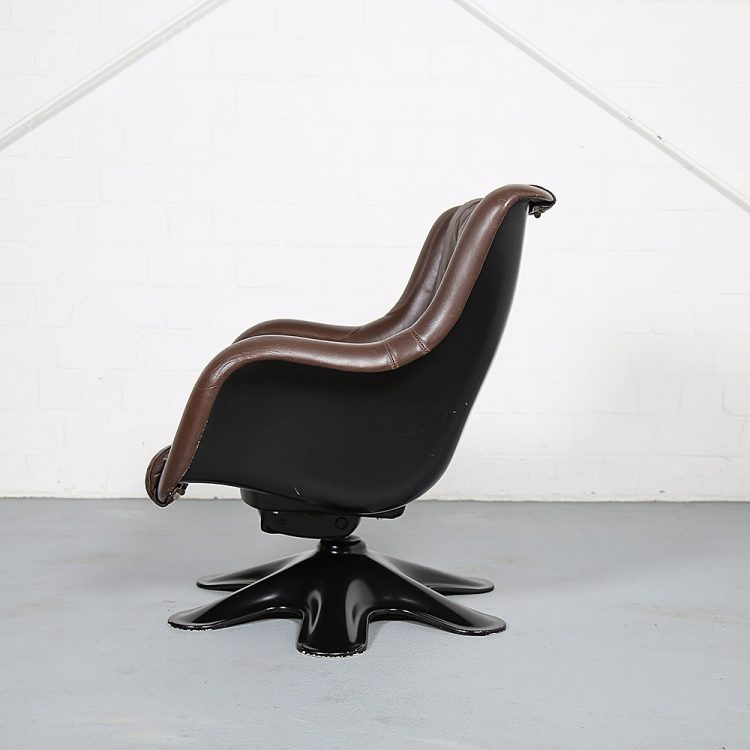 Lounge Chair No. 418 by Finnish Designer Yrjö Kukkapuro for Avarte