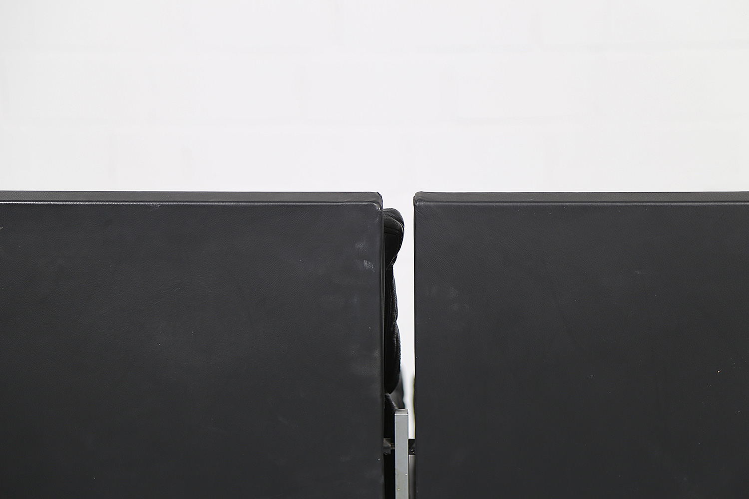 Klassisches Echtleder-Sofa Modell BO-562 entworfen von Preben Fabricius und Jorgen Kastholm für Bo-Ex, hochwertiges dänisches Design-Möbelstück.