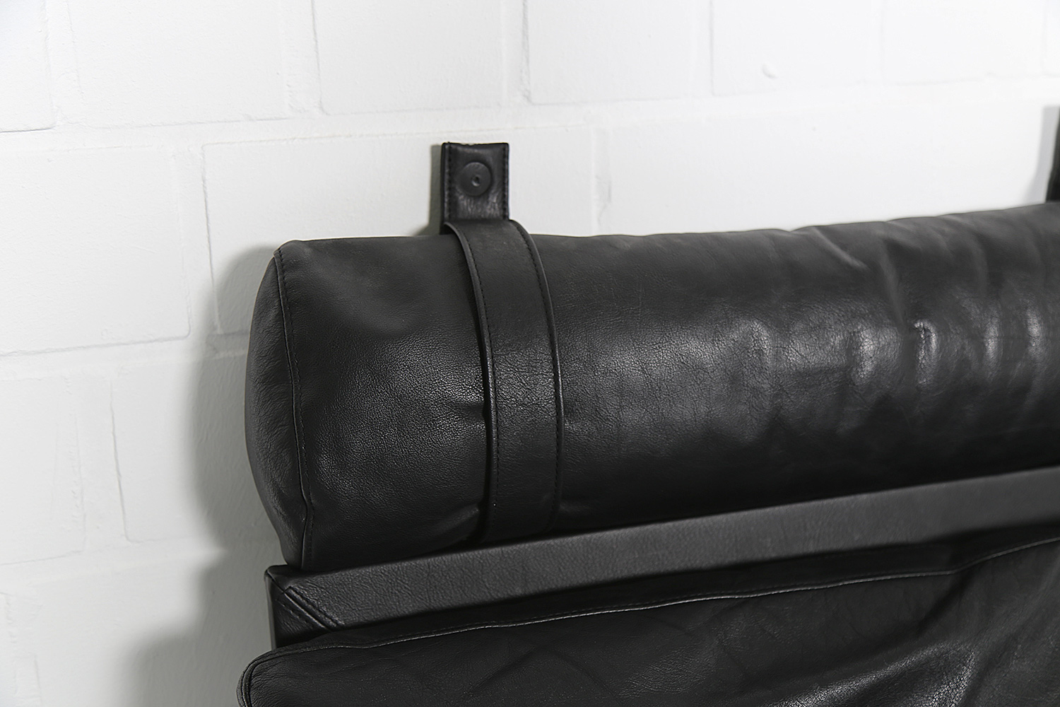 Klassisches Echtleder-Sofa Modell BO-562 entworfen von Preben Fabricius und Jorgen Kastholm für Bo-Ex, hochwertiges dänisches Design-Möbelstück.