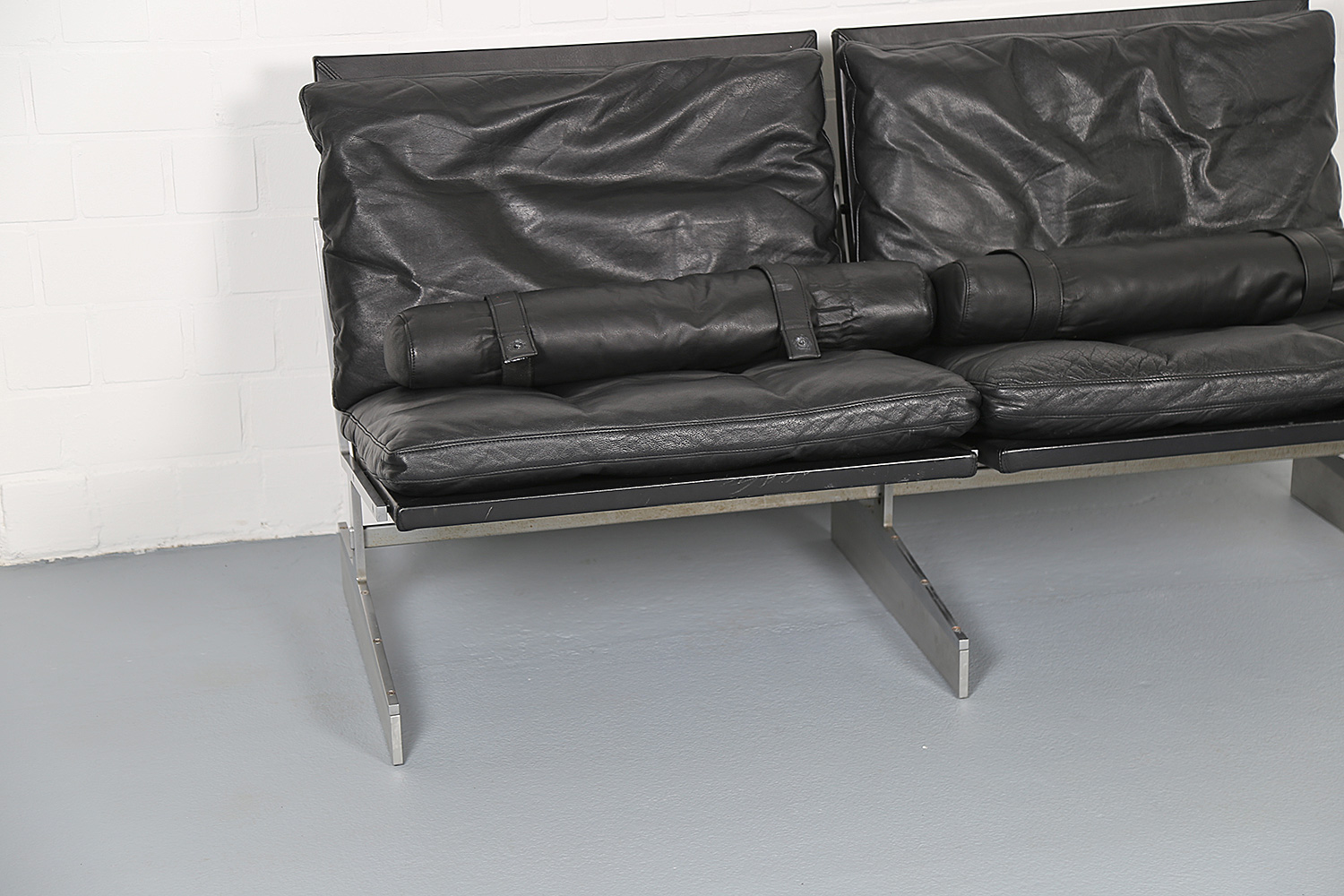 Klassisches Echtleder-Sofa Modell BO-562 entworfen von Preben Fabricius und Jorgen Kastholm für Bo-Ex, hochwertiges dänisches Design-Möbelstück.