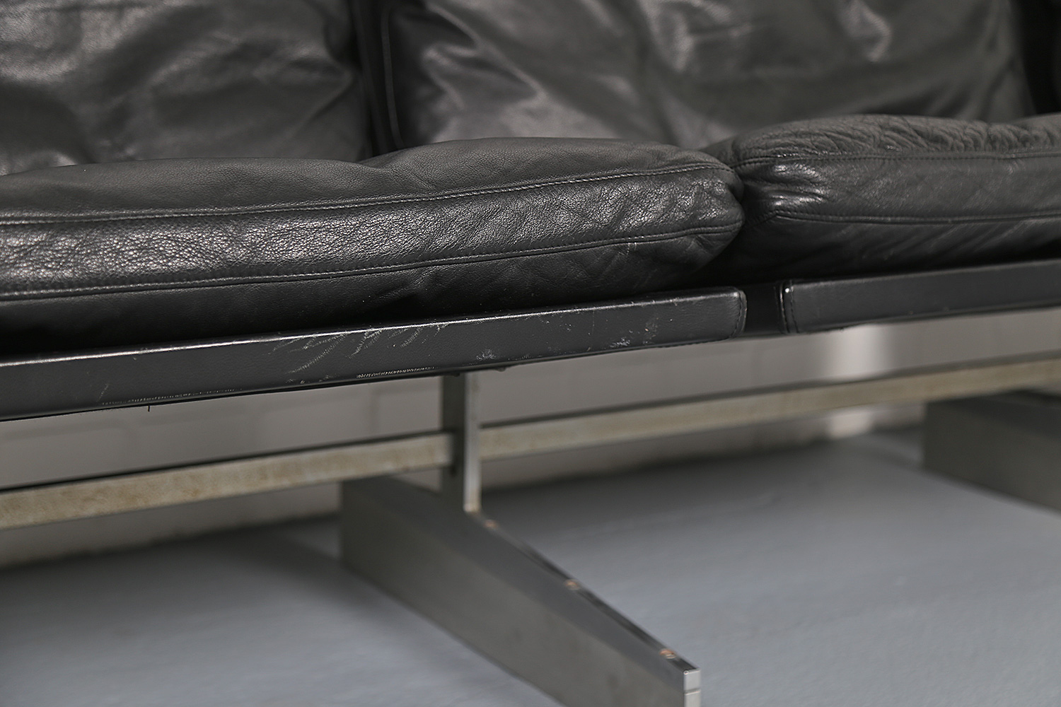 Klassisches Echtleder-Sofa Modell BO-562 entworfen von Preben Fabricius und Jorgen Kastholm für Bo-Ex, hochwertiges dänisches Design-Möbelstück.