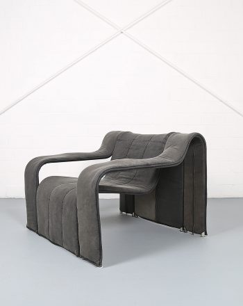 KEBE Steeltube Lounge Chair, Dänisches Design, grafischer Stahlrohr-Sessel mit Stoffbezug, hochwertiges Vintage Design-Möbel.