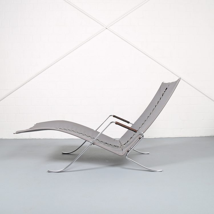FK-87 Grasshopper Liegesessel von Preben Fabricius & Jorgen Kastholm für Kill International, luxuriöser Design-Klassiker aus Leder und verchromtem Flachstahl.