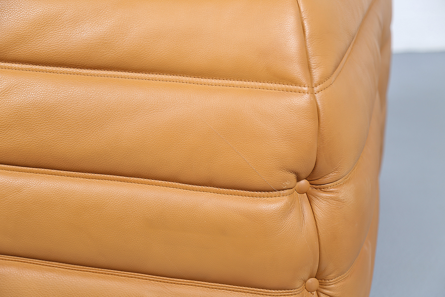 Ligne Roset Togo Leder Cognac, gebrauchtes Design-Sofa, Michel Ducaroy Klassiker, Vintage Togo Sofa Original.