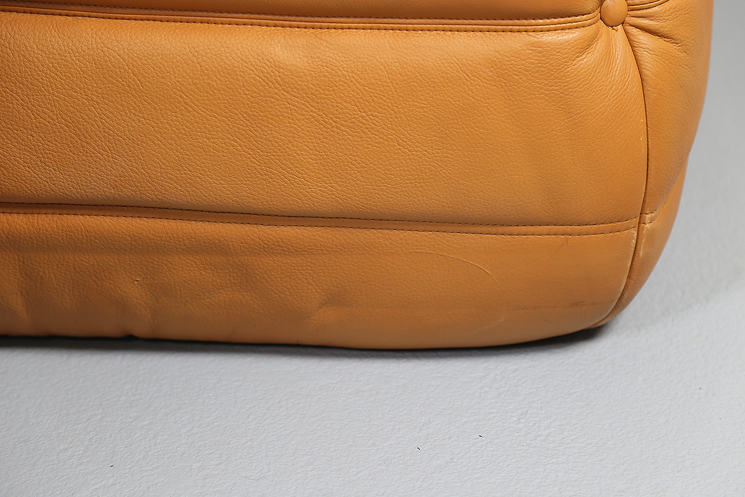 Ligne Roset Togo Leder Cognac, gebrauchtes Design-Sofa, Michel Ducaroy Klassiker, Vintage Togo Sofa Original.