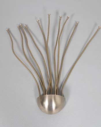 Vintage Medusa Wandlampe von Florian Schulz, hochwertige Ausführung in Messing vernickelt und matt gebürstet, ikonisches Lampendesign der 80er Jahre.