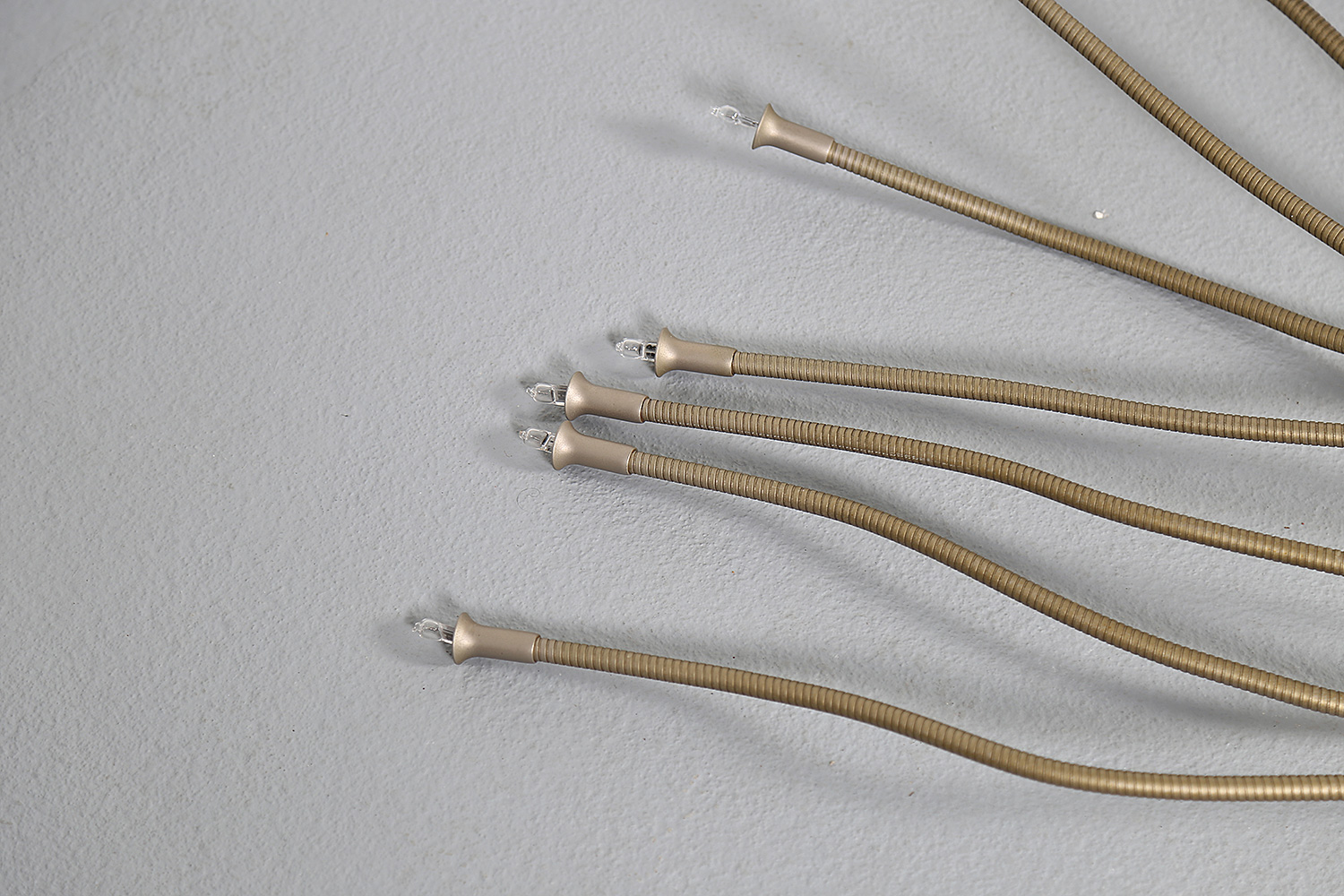 Vintage Medusa Wandlampe von Florian Schulz, hochwertige Ausführung in Messing vernickelt und matt gebürstet, ikonisches Lampendesign der 80er Jahre.